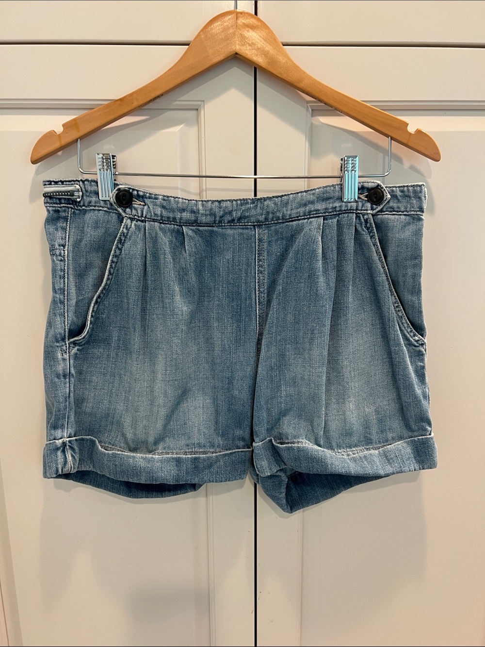 AG Adriano Goldschmied Light Blue Denim Pleated Women's Shorts